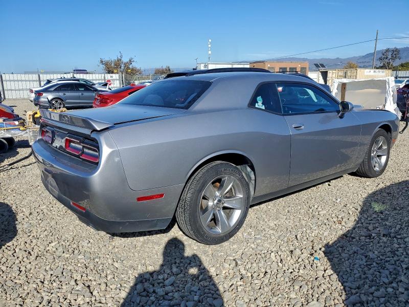 Photo 3 from auction – 2018 DODGE CHALLENGER with VIN 2C3CDZAG8JH325384