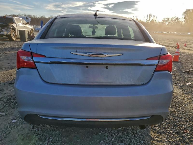 Photo 6 from auction – 2014 CHRYSLER 200 with VIN 1C3CCBAB4EN213919