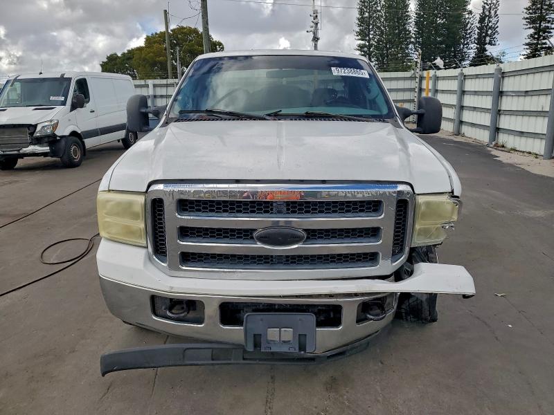 Photo 5 from auction – 2006 FORD F250 with VIN 1FTNX20516EB61557
