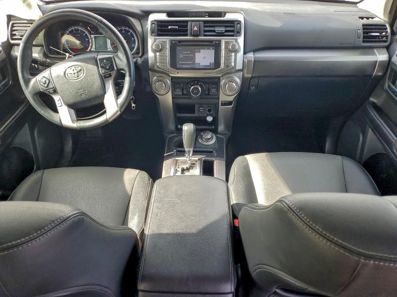 Photo 8 from auction – 2019 TOYOTA 4RUNNER SR with VIN JTEBU5JR4K5729790
