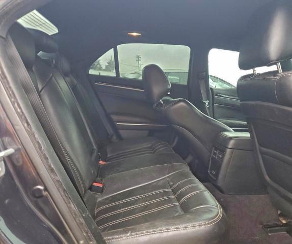 Photo 10 from auction – 2018 CHRYSLER 300 S with VIN 2C3CCABG9JH211395
