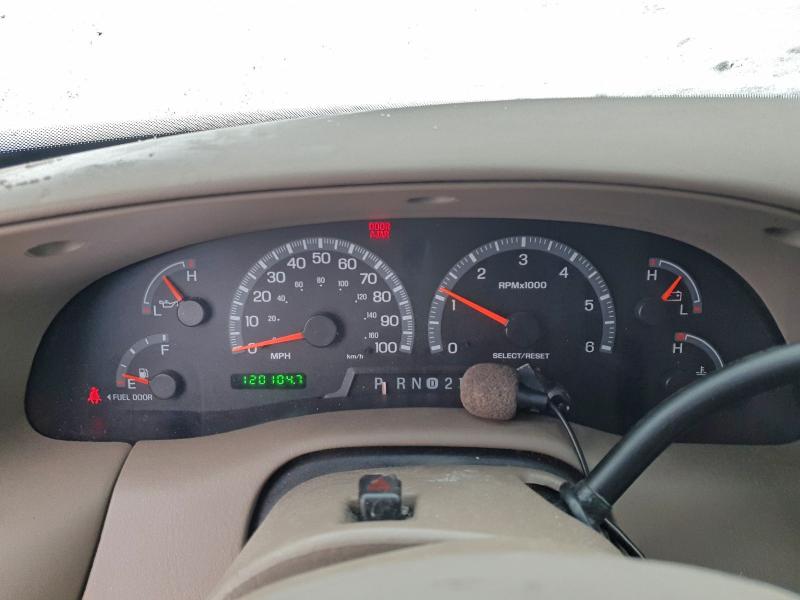 Photo 9 from auction – 2002 FORD F150 with VIN 2FTRX08W32CA52178