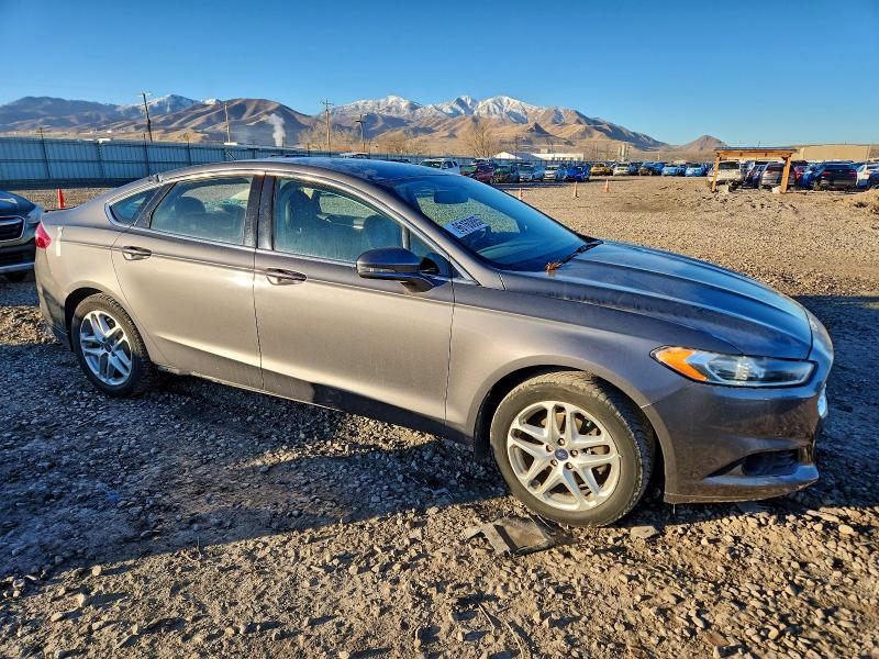 Photo 4 from auction – 2013 FORD FUSION SE with VIN 3FA6P0HR5DR164669