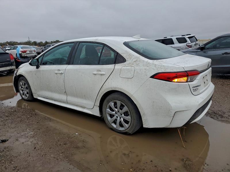 Photo 2 from auction – 2022 TOYOTA COROLLA LE with VIN 5YFEPMAE1NP315972