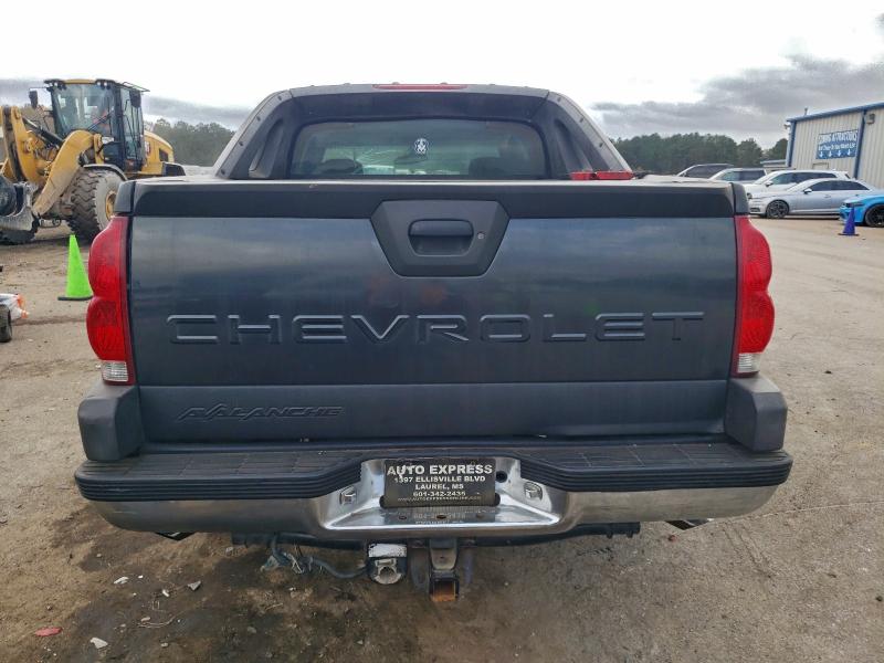 Photo 6 from auction – 2004 CHEVROLET AVALANCHE with VIN 3GNEC12T94G301871