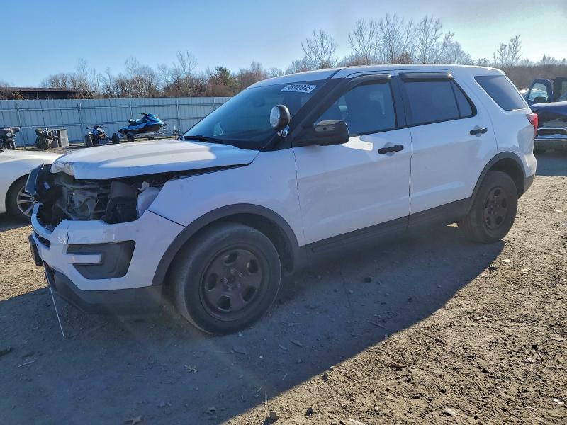 FORD EXPLORER P 2017 с VIN 1FM5K8AR2HGA36671 - Фото с аукциона