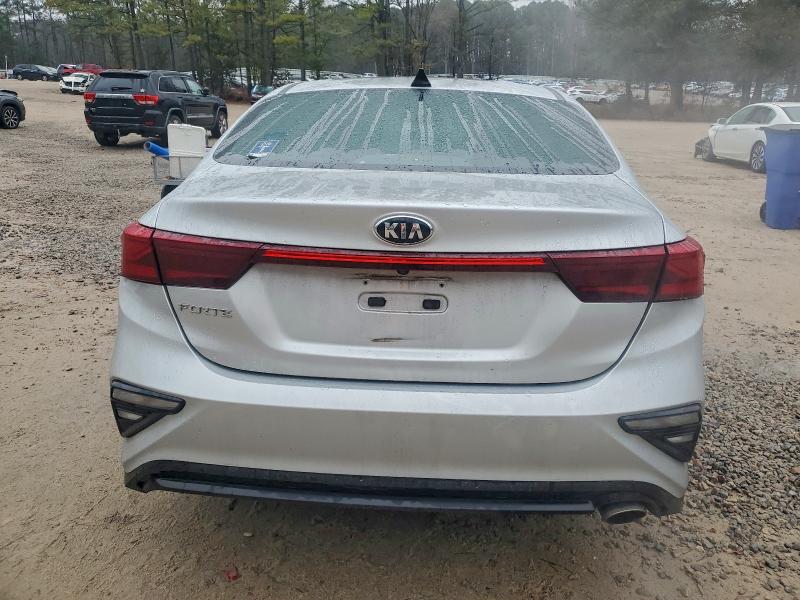 Photo 6 from auction – 2019 KIA FORTE FE with VIN 3KPF24ADXKE081161
