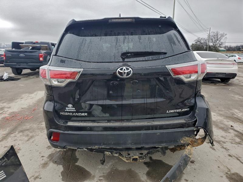 Photo 6 from auction – 2016 TOYOTA HIGHLANDER with VIN 5TDDKRFH7GS243292