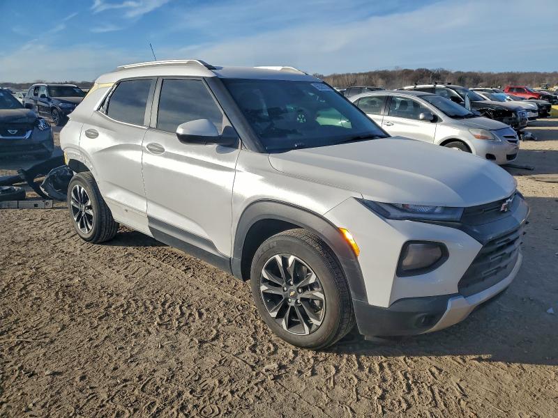 Photo 4 from auction – 2022 CHEVROLET TRAILBLAZE with VIN KL79MPSL0NB017515