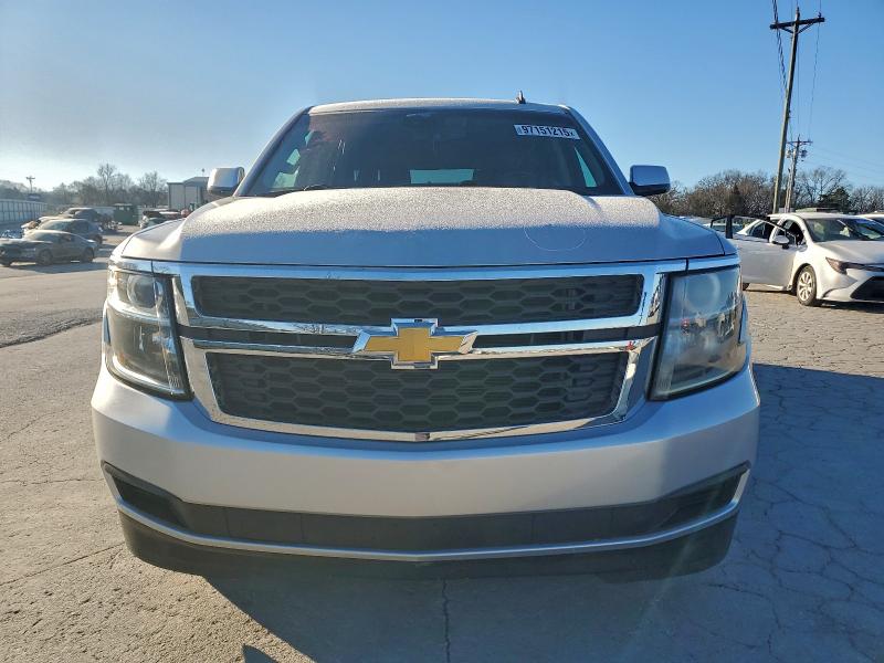 Photo 5 from auction – 2015 CHEVROLET SUBURBAN with VIN 1GNSKJKC4FR147031