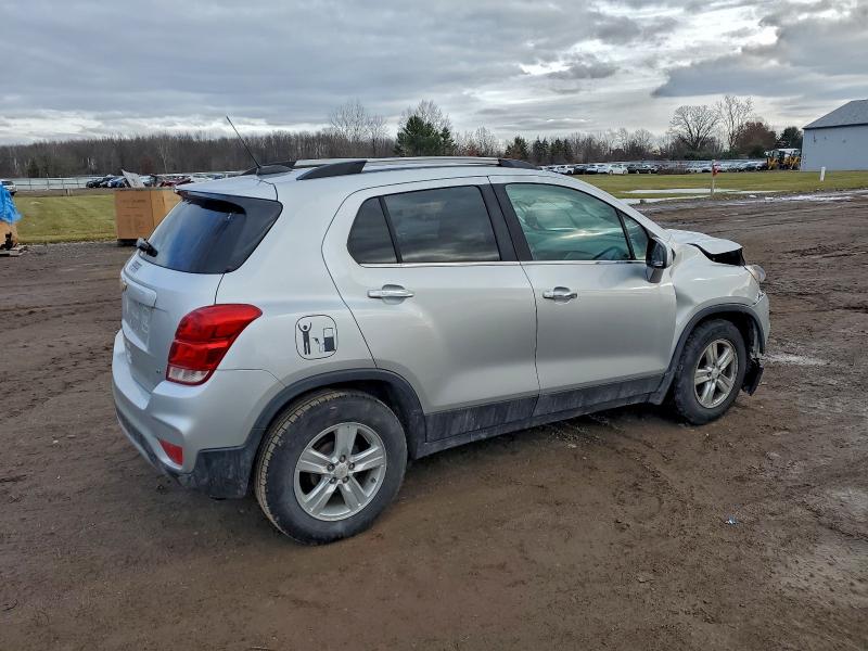 Photo 3 from auction – 2018 CHEVROLET TRAX 1LT with VIN KL7CJLSB7JB648044