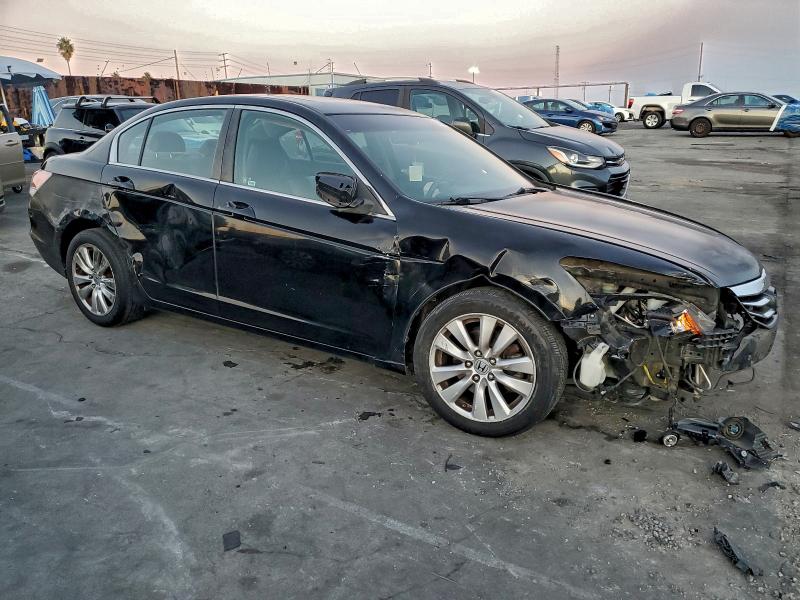 Photo 4 from auction – 2011 HONDA ACCORD EXL with VIN 1HGCP2F87BA010041