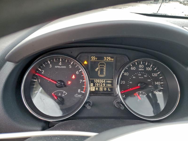Photo 9 from auction – 2012 NISSAN ROGUE S with VIN JN8AS5MV4CW393539