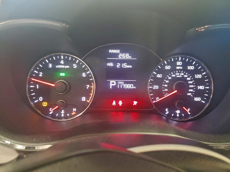 Photo 9 from auction – 2016 KIA FORTE LX with VIN KNAFK4A6XG5472781