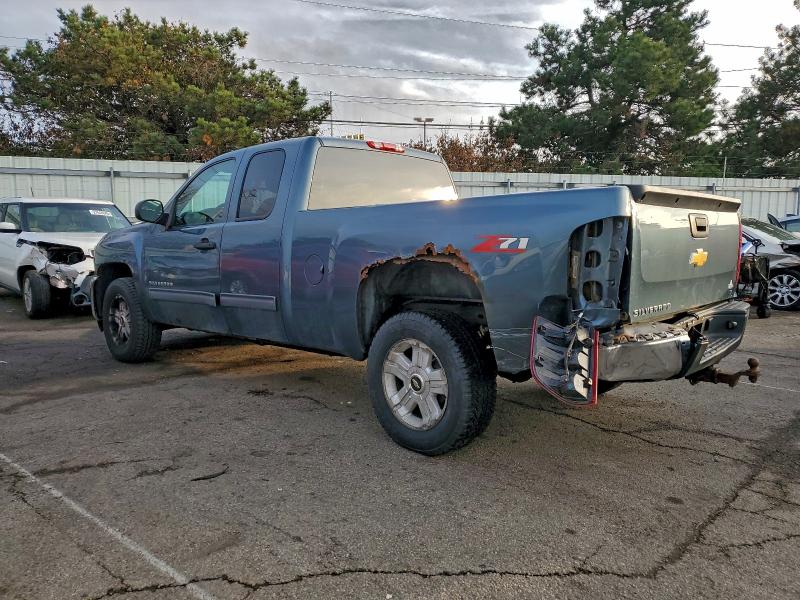 Photo 2 from auction – 2013 CHEVROLET SILVERADO with VIN 1GCRCSE08DZ357947