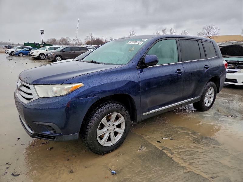 TOYOTA HIGHLANDER 2011 with VIN 5TDBK3EH5BS062819 - Photo from auction