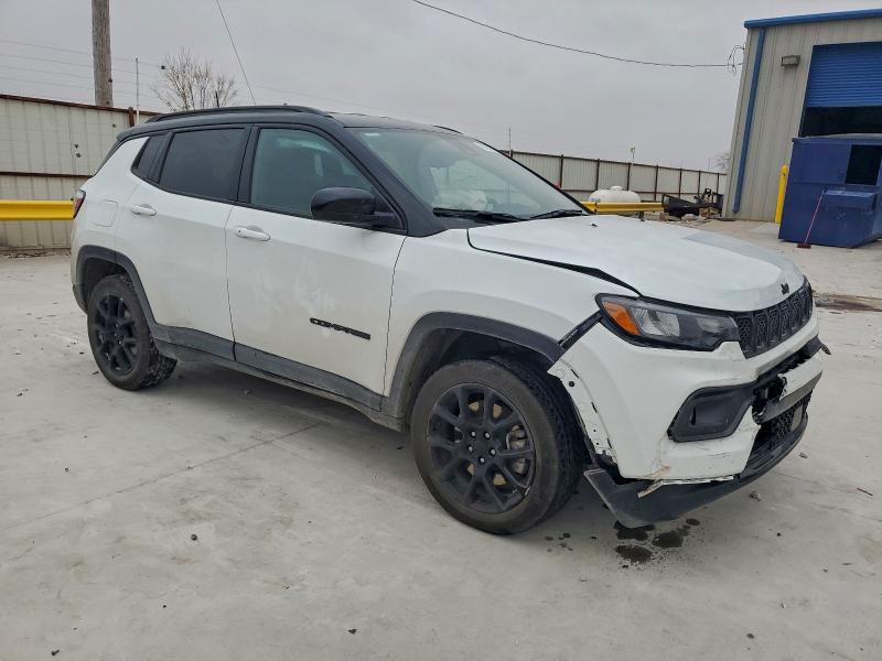Photo 4 from auction – 2024 JEEP COMPASS LA with VIN 3C4NJDBNXRT576553