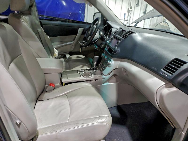 Photo 7 from auction – 2013 TOYOTA HIGHLANDER with VIN 5TDBK3EH3DS199079
