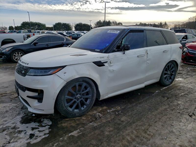 LAND ROVER RANGE ROVE 2024 with VIN SAL1L9FU2RA402726 - Photo from auction