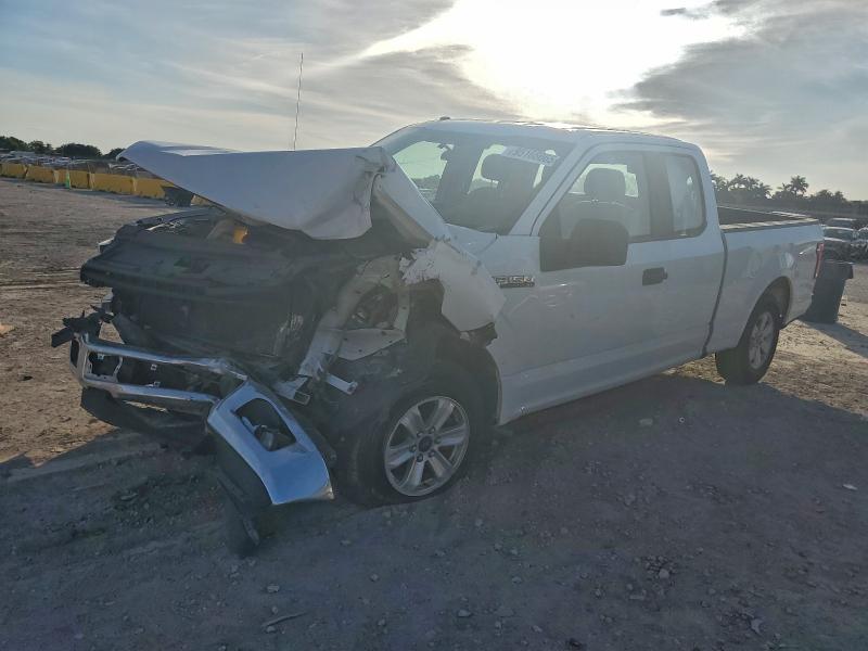 FORD F150 SUPER 2018 with VIN 1FTEX1C52JKF31365 - Photo from auction