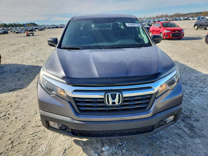 Photo 5 from auction – 2019 HONDA RIDGELINE with VIN 5FPYK2F23KB006484