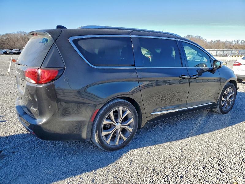 Photo 3 from auction – 2020 CHRYSLER PACIFICA L with VIN 2C4RC1GG8LR216986