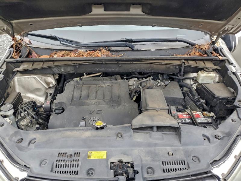 Photo 12 from auction – 2015 TOYOTA HIGHLANDER with VIN 5TDYKRFH3FS101795