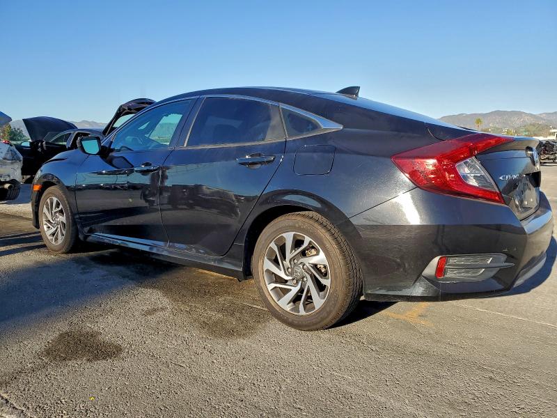 Photo 2 from auction – 2018 HONDA CIVIC EX with VIN 2HGFC2F76JH508179