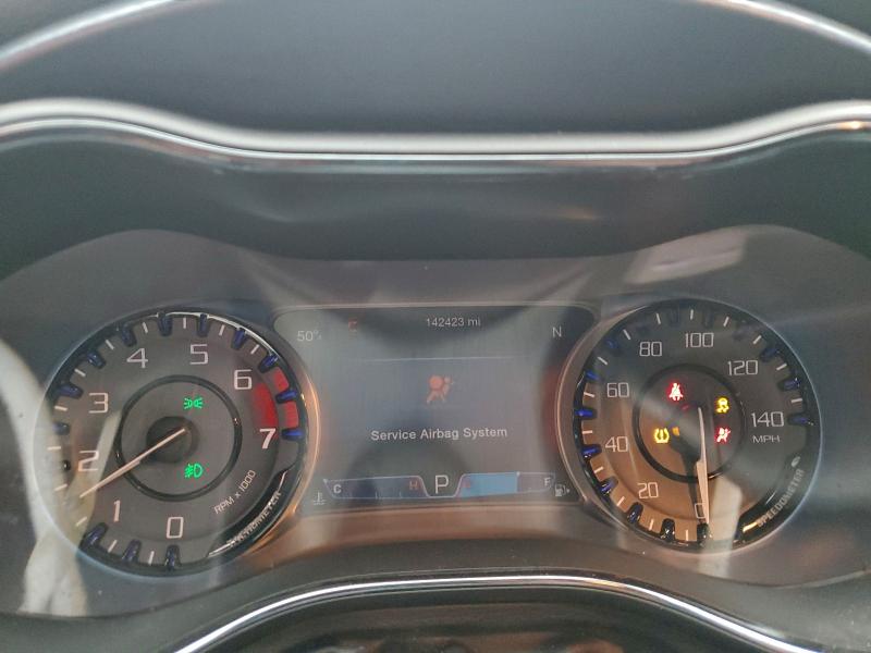 Photo 9 from auction – 2015 CHRYSLER 200 S with VIN 1C3CCCBB6FN614961