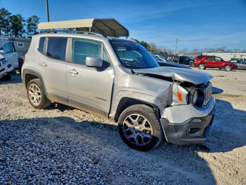 Photo 4 from auction – 2018 JEEP RENEGADE with VIN ZACCJBBB7JPJ26210