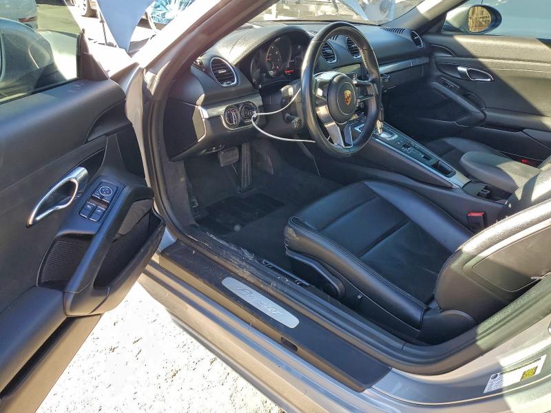 Photo 8 from auction – 2017 PORSCHE BOXSTER with VIN WP0CA2A80HS221950