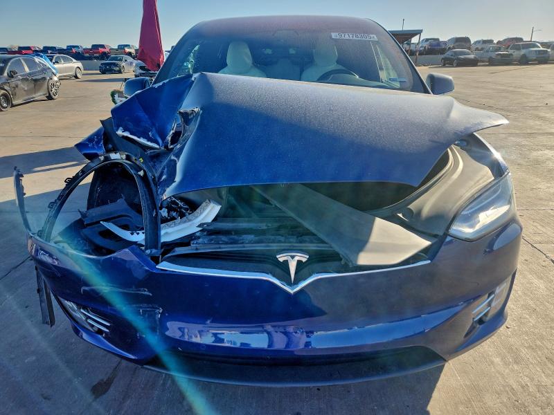Photo 5 from auction – 2017 TESLA MODEL X with VIN 5YJXCAE2XHF066106