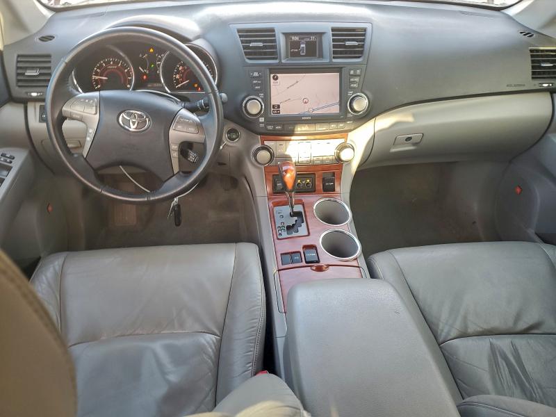 Photo 8 from auction – 2009 TOYOTA HIGHLANDER with VIN JTEDS42A492087777