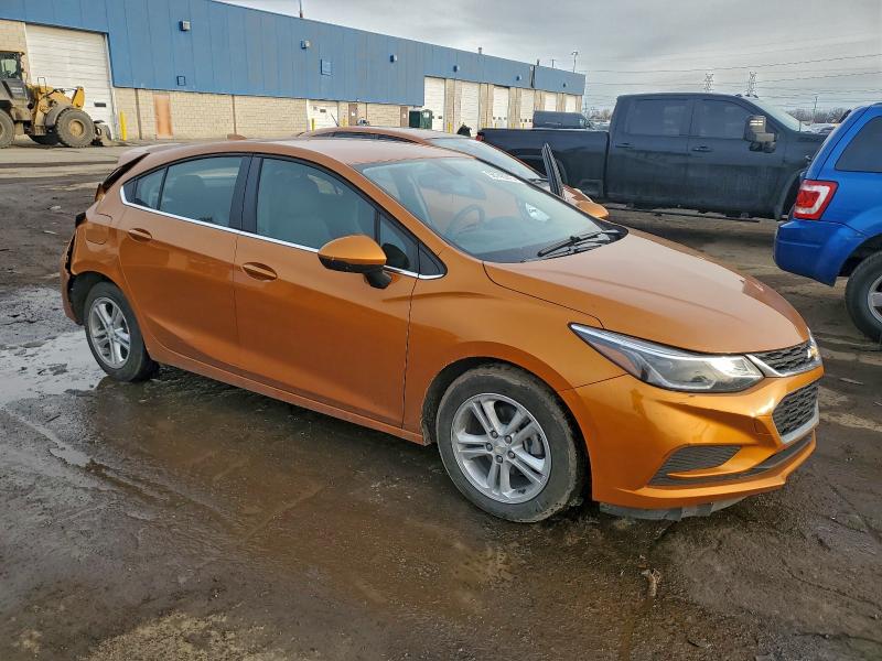 Photo 4 from auction – 2017 CHEVROLET CRUZE LT with VIN 3G1BE6SM7HS616059
