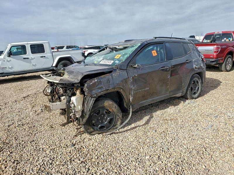 JEEP COMPASS 2018 with VIN 3C4NJCAB6JT411511 - Photo from auction