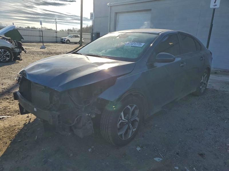 KIA FORTE FE 2020 with VIN 3KPF24AD6LE246737 - Photo from auction