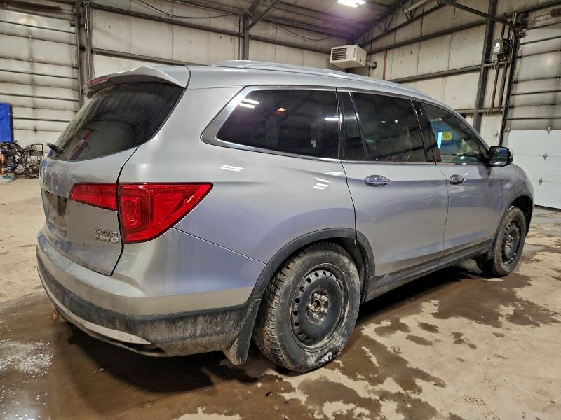 Photo 3 from auction – 2017 HONDA PILOT TOUR with VIN 5FNYF6H98HB509533