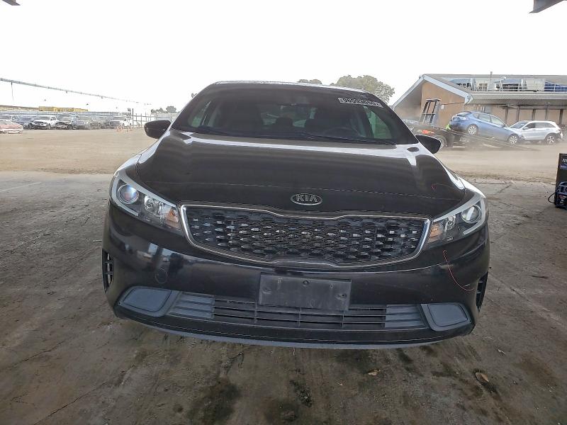 Photo 5 from auction – 2017 KIA FORTE LX with VIN 3KPFK4A70HE125395
