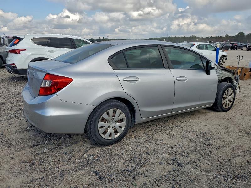 Photo 3 from auction – 2012 HONDA CIVIC with VIN 19XFB2F50CE082309