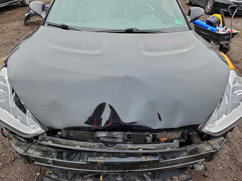 Photo 11 from auction – 2016 HYUNDAI VELOSTER T with VIN KMHTC6AE0GU264156