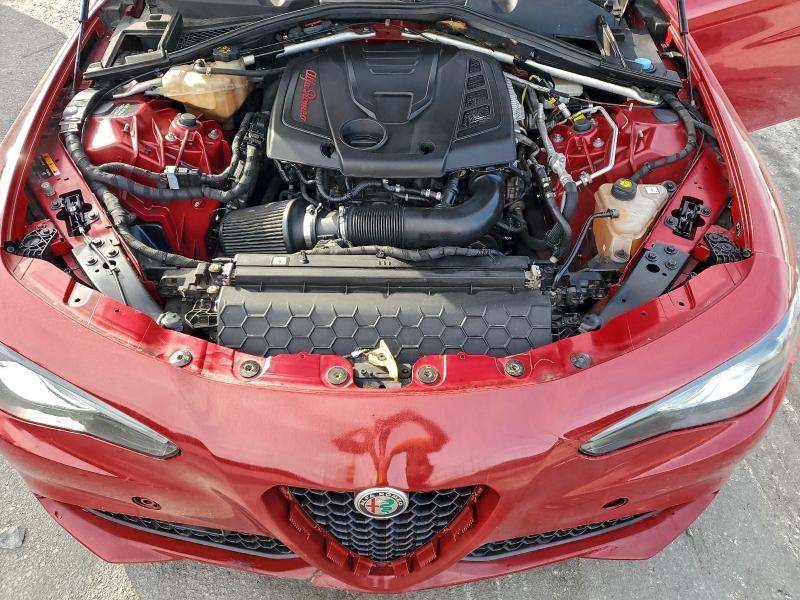 Photo 11 from auction – 2018 ALFA ROMEO GIULIA with VIN ZARFAEBN6J7571763