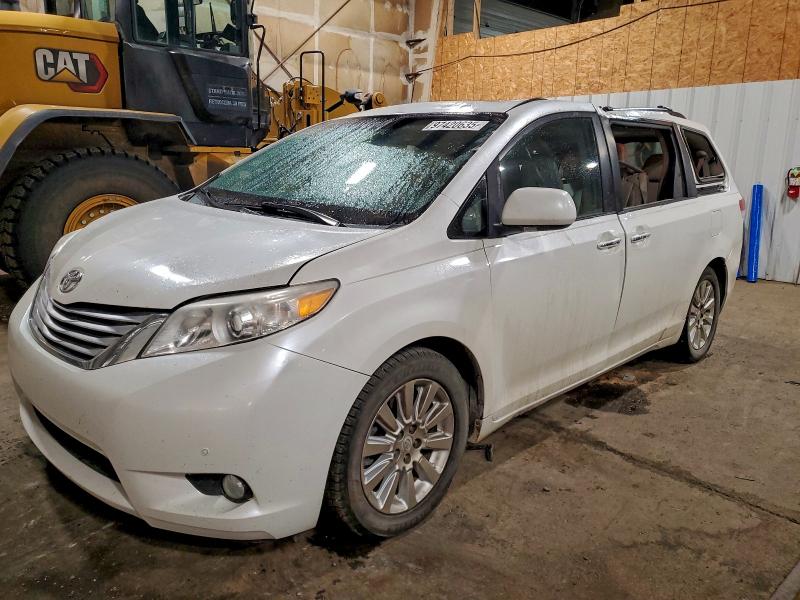 TOYOTA SIENNA XLE 2011 with VIN 5TDYK3DCXBS081639 - Photo from auction