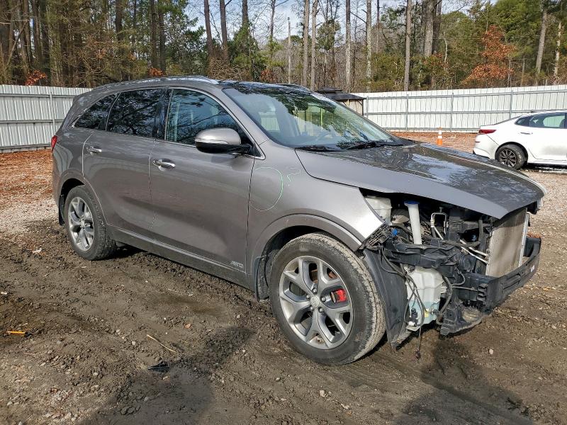 Photo 4 from auction – 2016 KIA SORENTO SX with VIN 5XYPKDA58GG172212