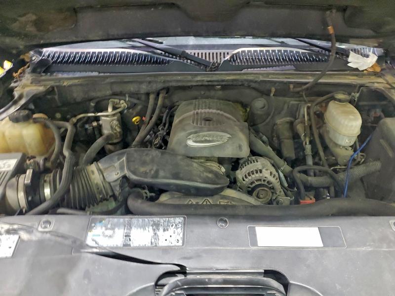 Photo 11 from auction – 2005 CHEVROLET SILVERADO with VIN 1GCHK29U85E176822