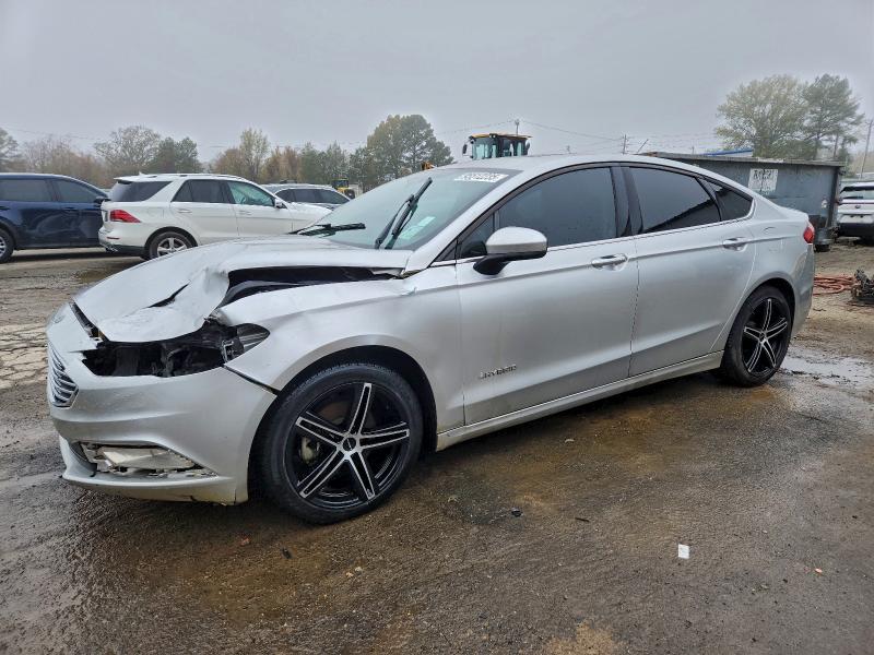 FORD FUSION SE 2017 with VIN 3FA6P0LU2HR278596 - Photo from auction