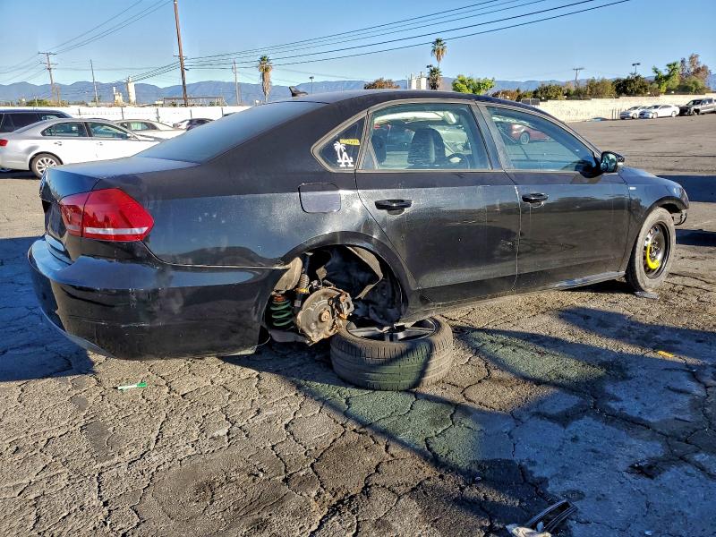 Photo 3 from auction – 2014 VOLKSWAGEN PASSAT with VIN 1VWAP7A38EC020565