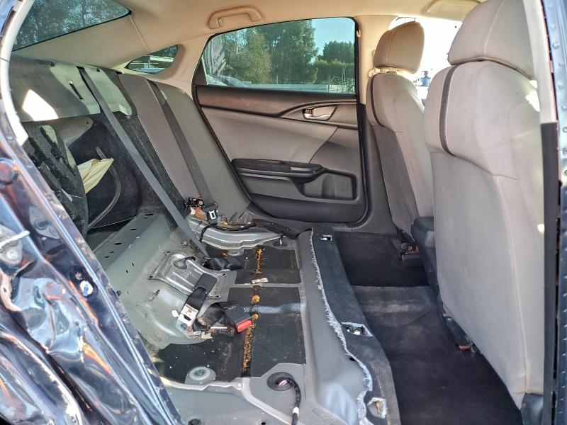 Photo 10 from auction – 2018 HONDA CIVIC LX with VIN 19XFC2F52JE014880
