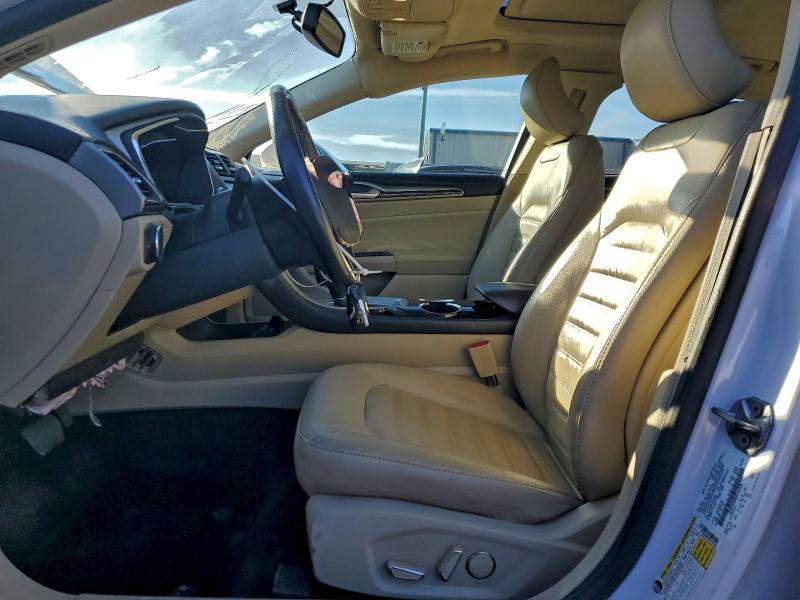 Photo 7 from auction – 2016 FORD FUSION SE with VIN 3FA6P0HD0GR163390