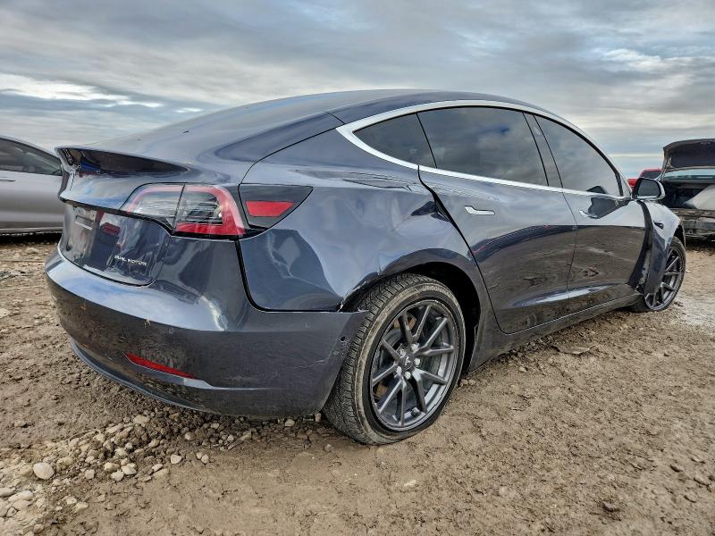 Photo 3 from auction – 2018 TESLA MODEL 3 with VIN 5YJ3E1EB9JF128450