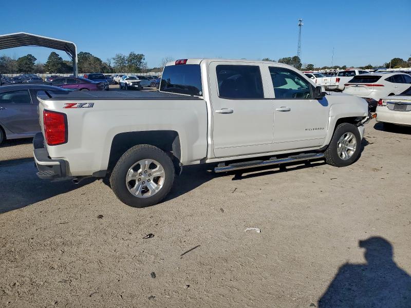 Photo 3 from auction – 2018 CHEVROLET SILVERADO with VIN 3GCUKREC1JG521602